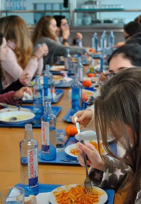 Comedor residencia universitaria en Lugo