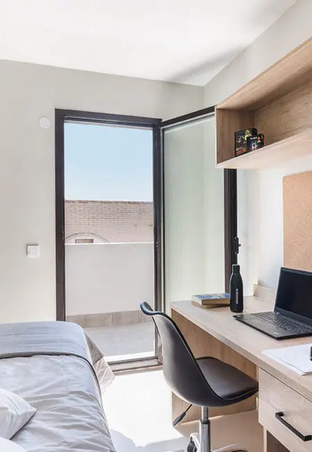 Vista general habitación individual residencia Cartagena