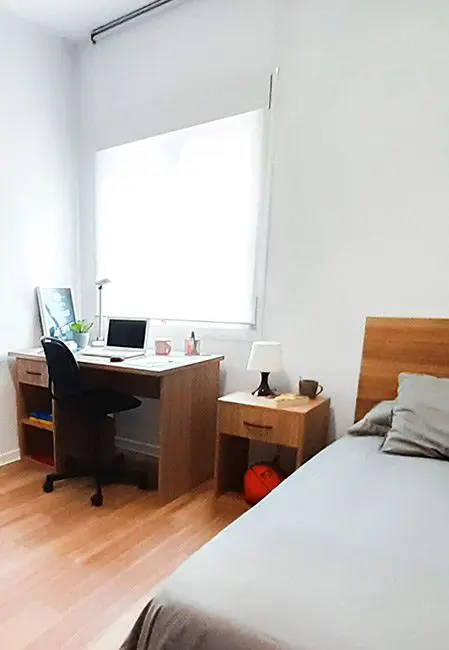 Habitación individual cocna compartida residencia universitaria Málaga