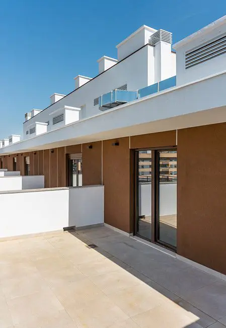 Ático con terraza residencia universitaria en Avenida del Puerto, Valencia