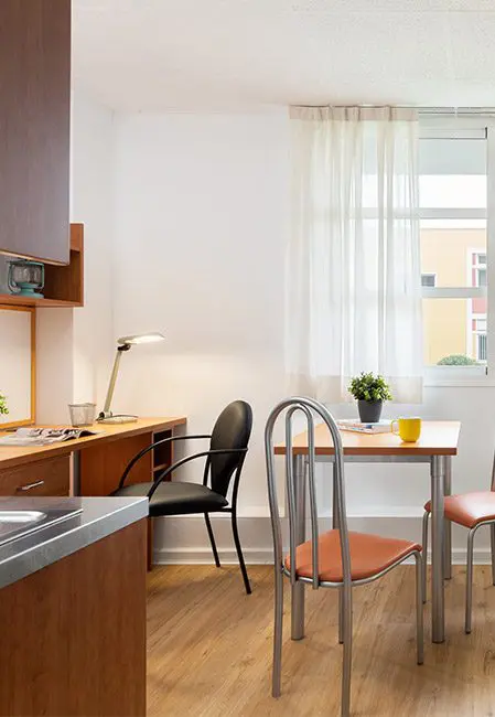 Habitación doble residencia universitaria en Sevilla UPO