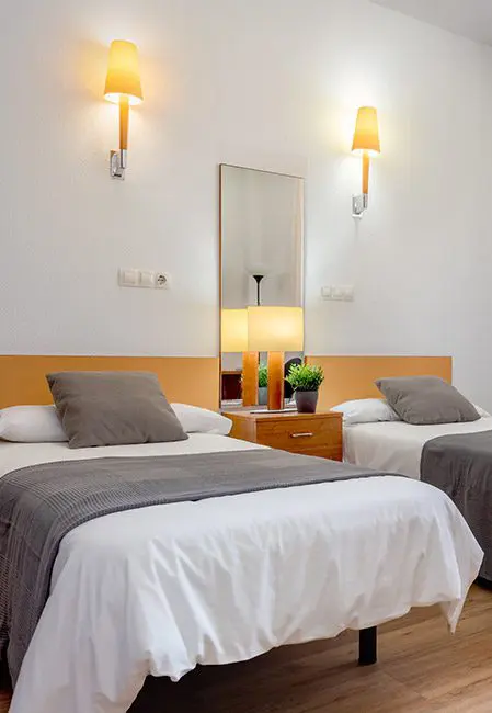 Habitación doble en residencia Bormujos, Sevilla