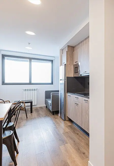 Pasillo y cocina apartamento en Santander
